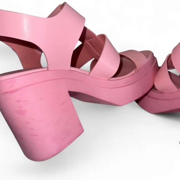 Stylish Pink chunky goth Platform - Picture 4 of 8